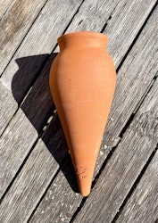 Bevattnings kon -terrakotta