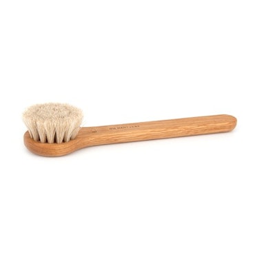 Face brush for wet scrub in oiled oak and horsehair