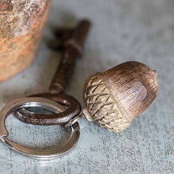 Keychain Acorns