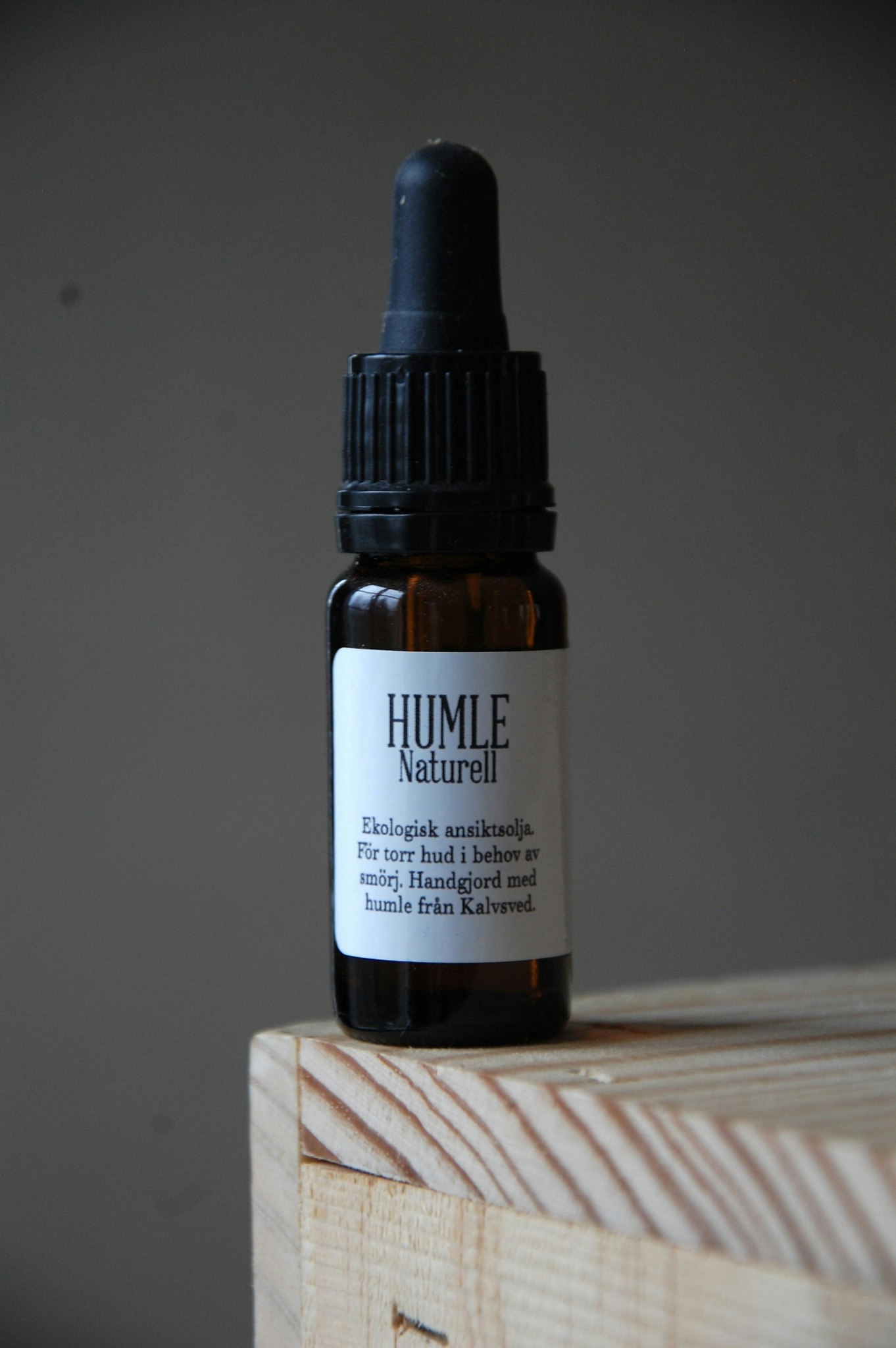Gåva på köpet - HUMLE Ansiktsolja Naturell