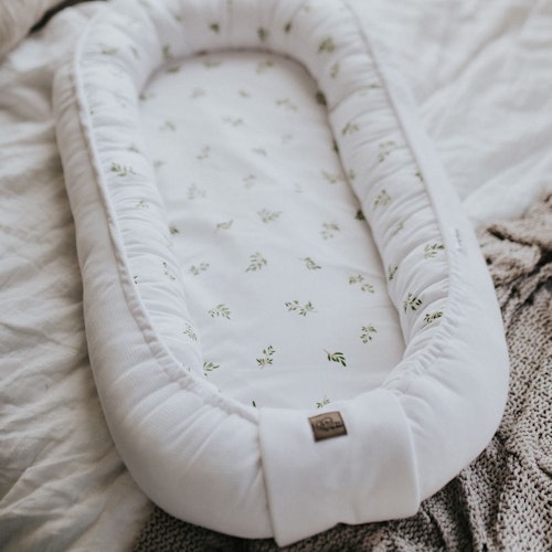 Babylove, green leaves, babynest