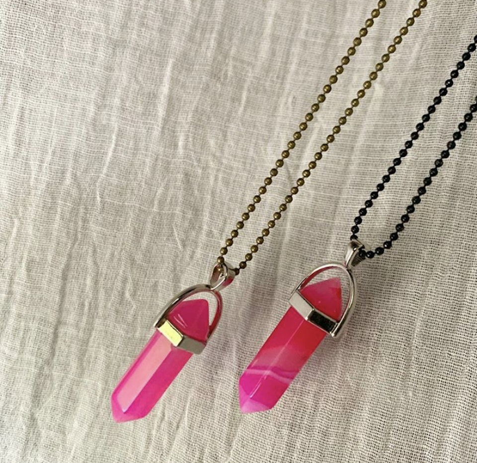 Halsband med pendel