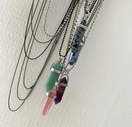 Halsband med pendel