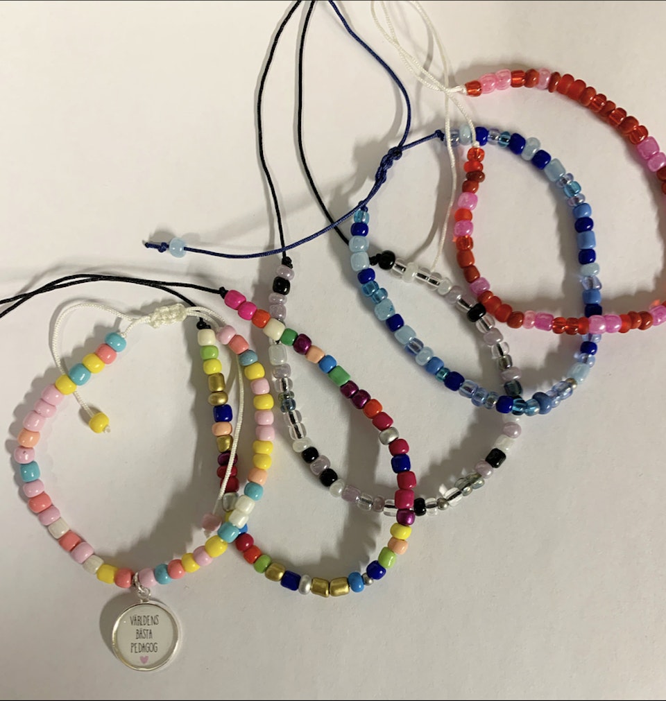 Armband: färgstark