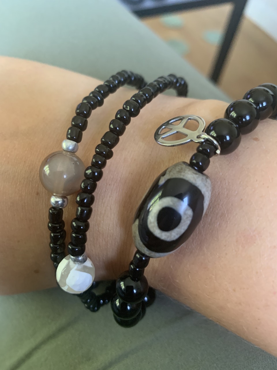 Armband: DZI peace