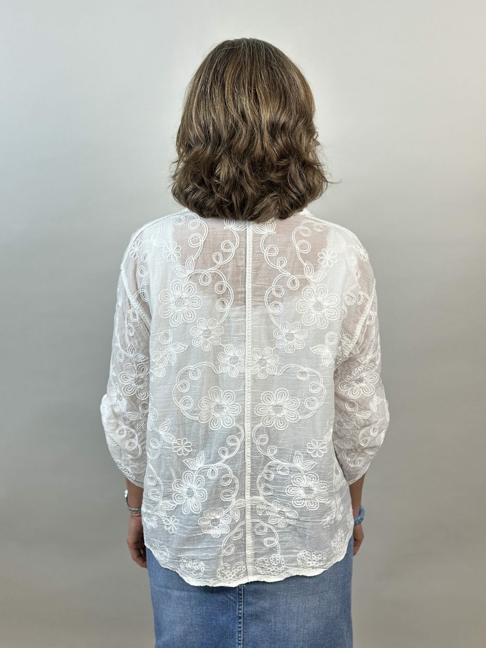 Blus: Antoanella