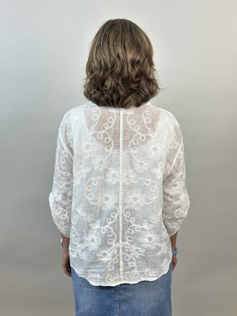 Blus: Antoanella
