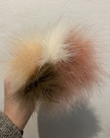 Fluffiga fjädrar (per styck)