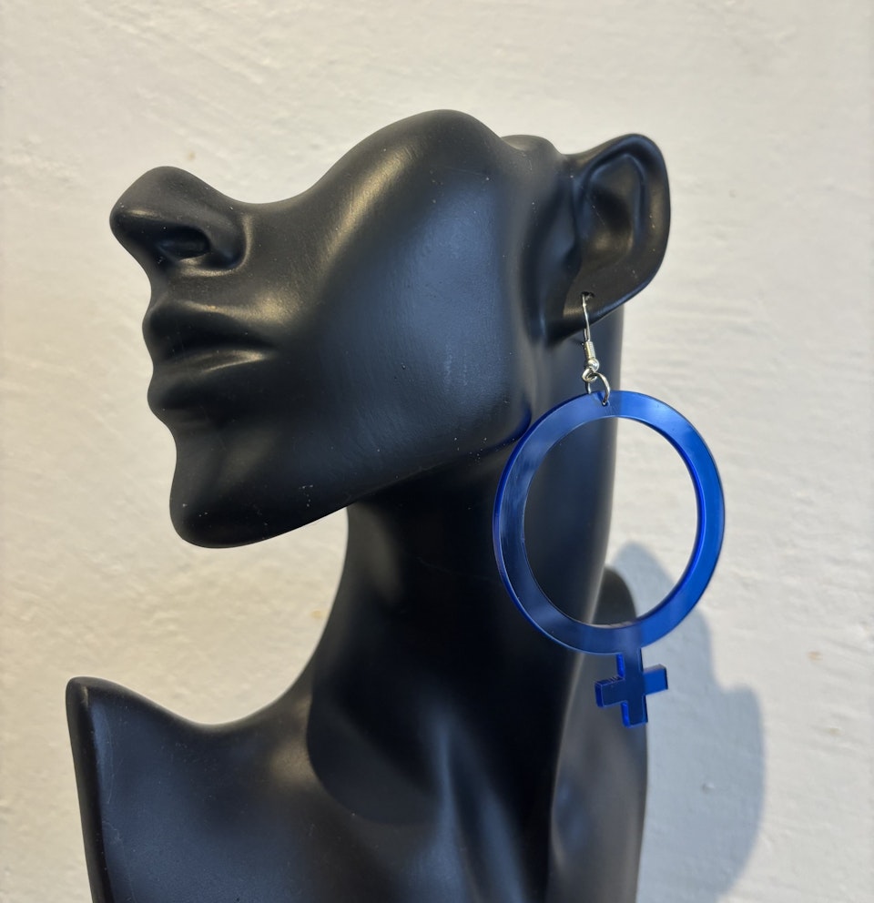 Örhängen - stor kvinnosymbol