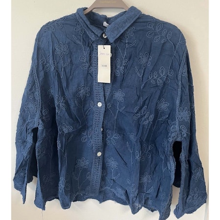 Broderad blus - blå