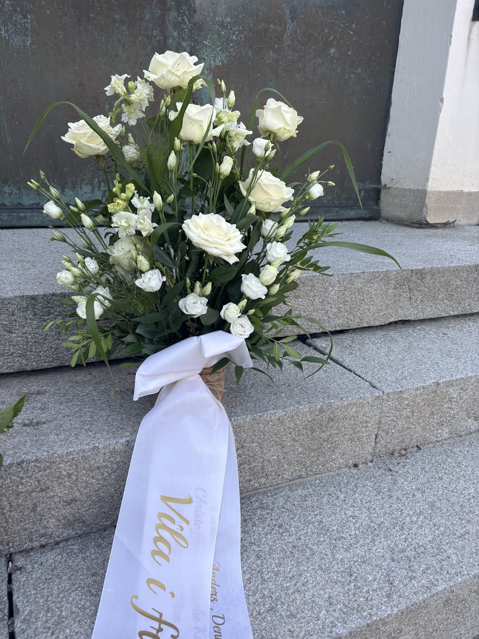 Stående rak begravningsdekoration