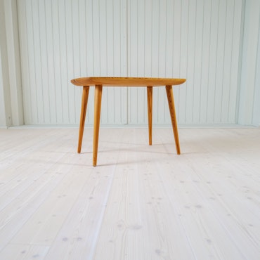 Midcentury Modern Coffe Table in Pine Sweden 1940s