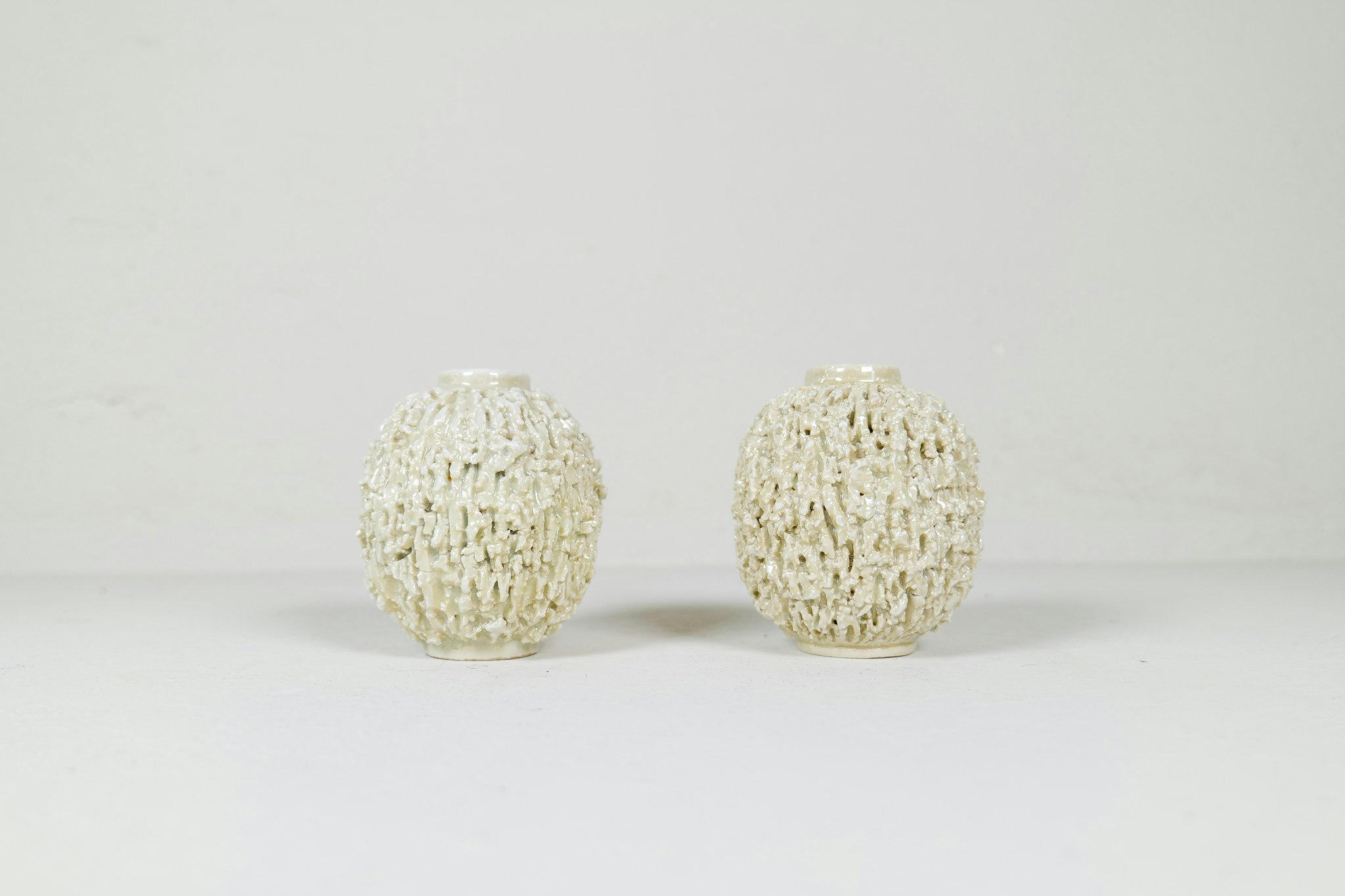 Midcentury Modern Pair of Vases "Chamotte" Gunnar Nylund Rörstrand, Sweden