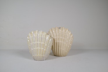 Midcentury Modern Pair of Seashell Vases by Vicke Lindstrand , Sweden