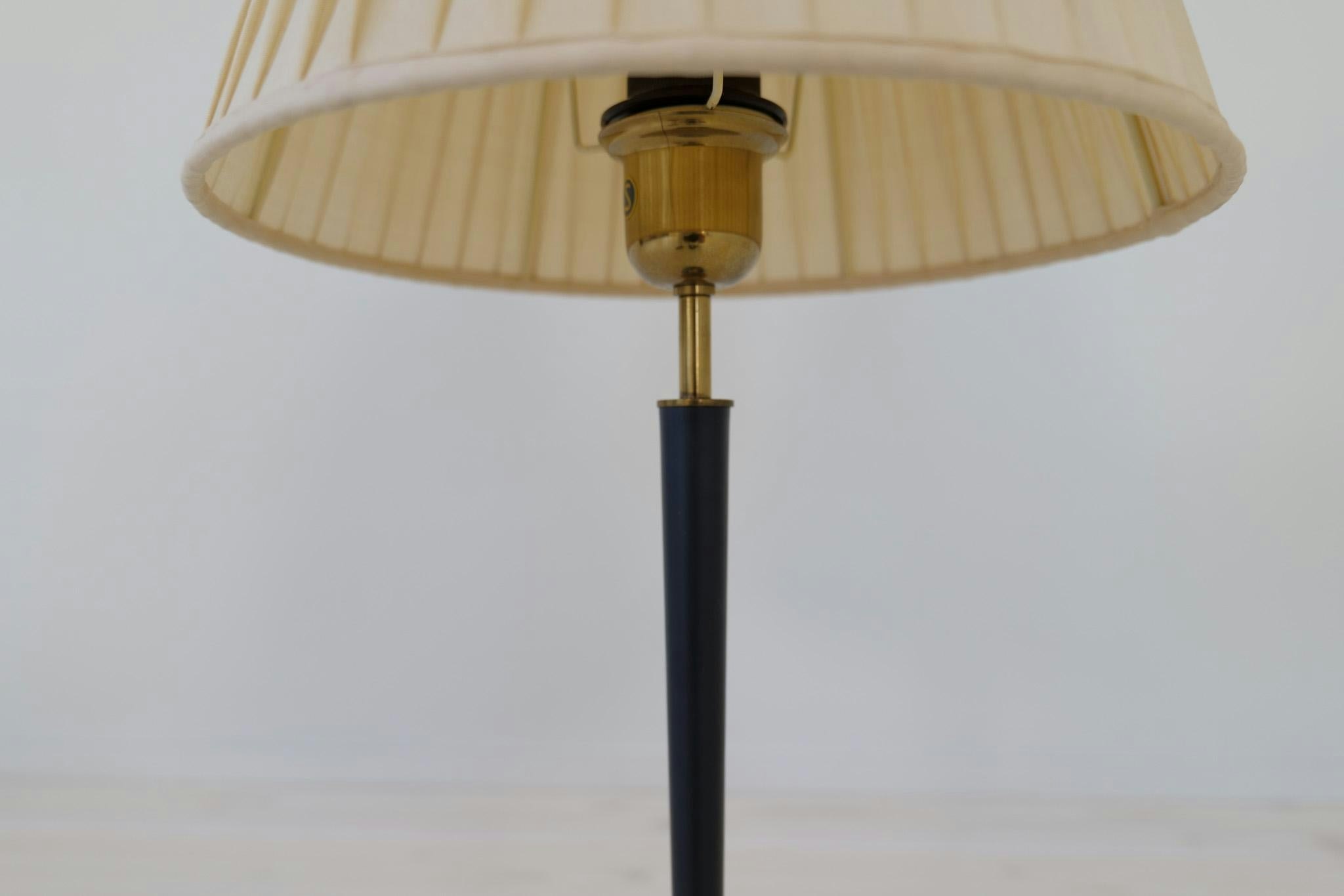 Midcentury Modern Table Lamp in Brass and Cast Iron Asea Sweden, 1950s