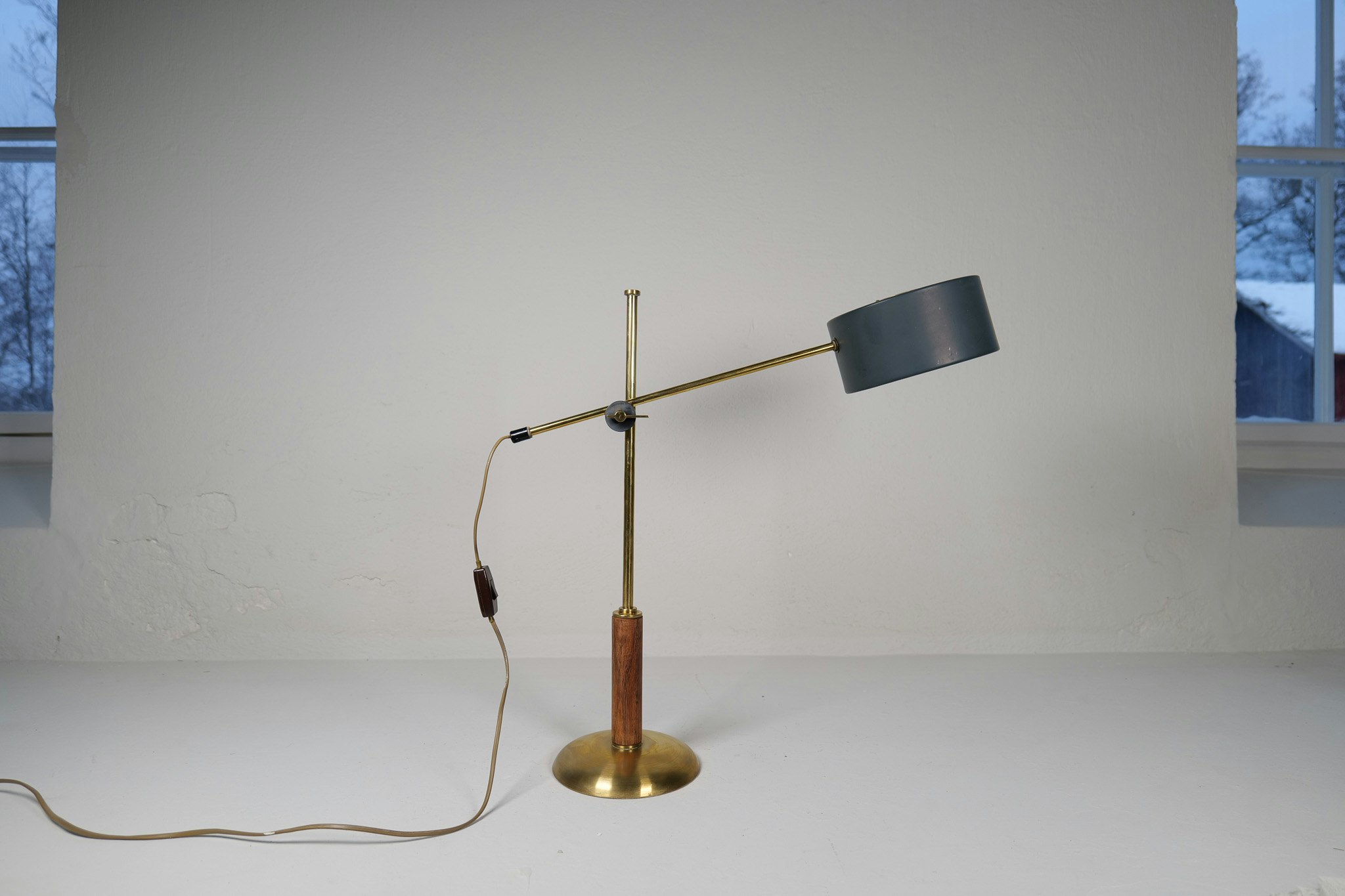 Midcentury Modern Rare Brass and Walnut Table Lamp by Einar Bäckström, Sweden