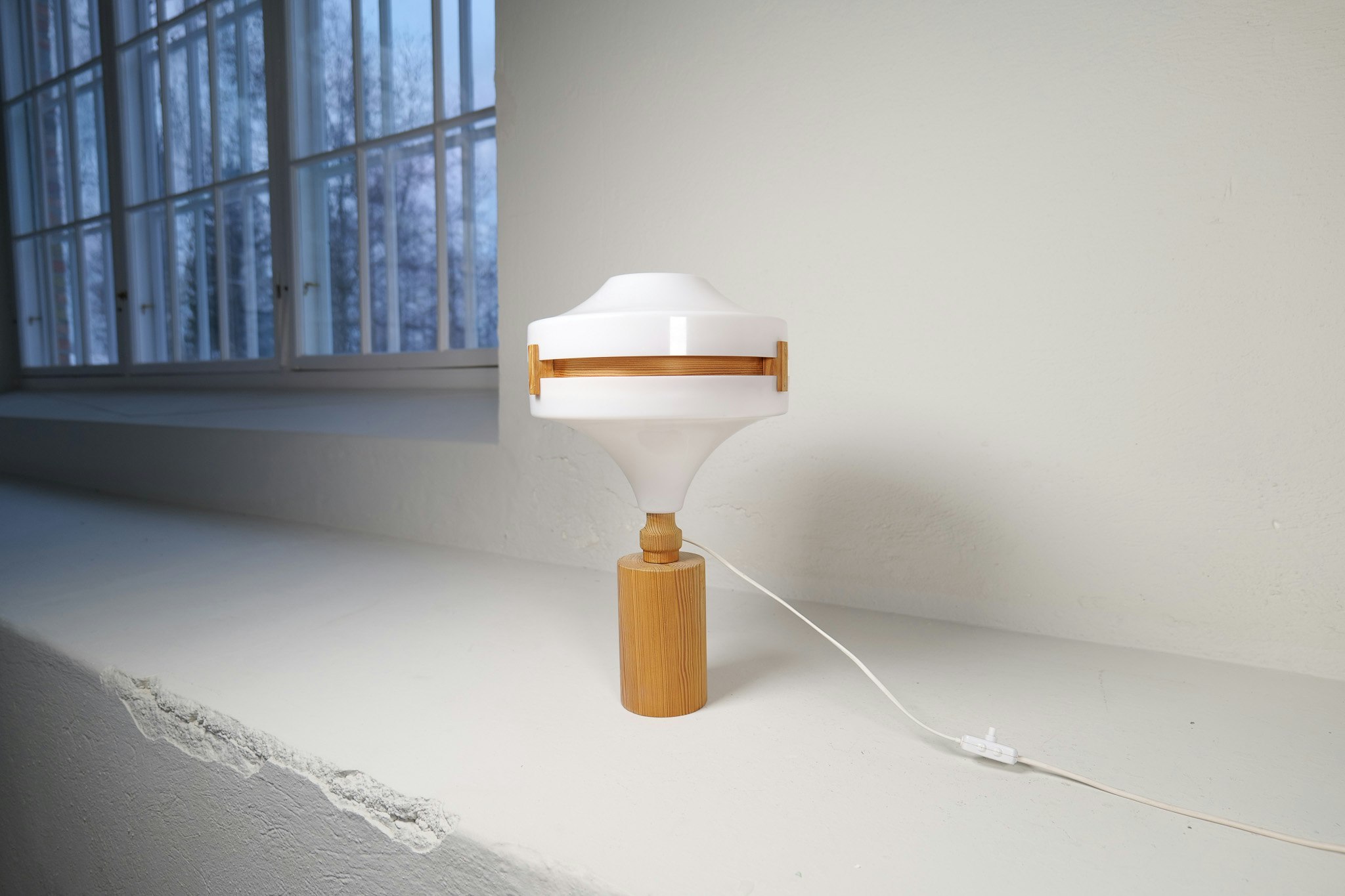 Mid-Century Modern Table Lamp in Pine and Acrylic, Sweden, 1970s