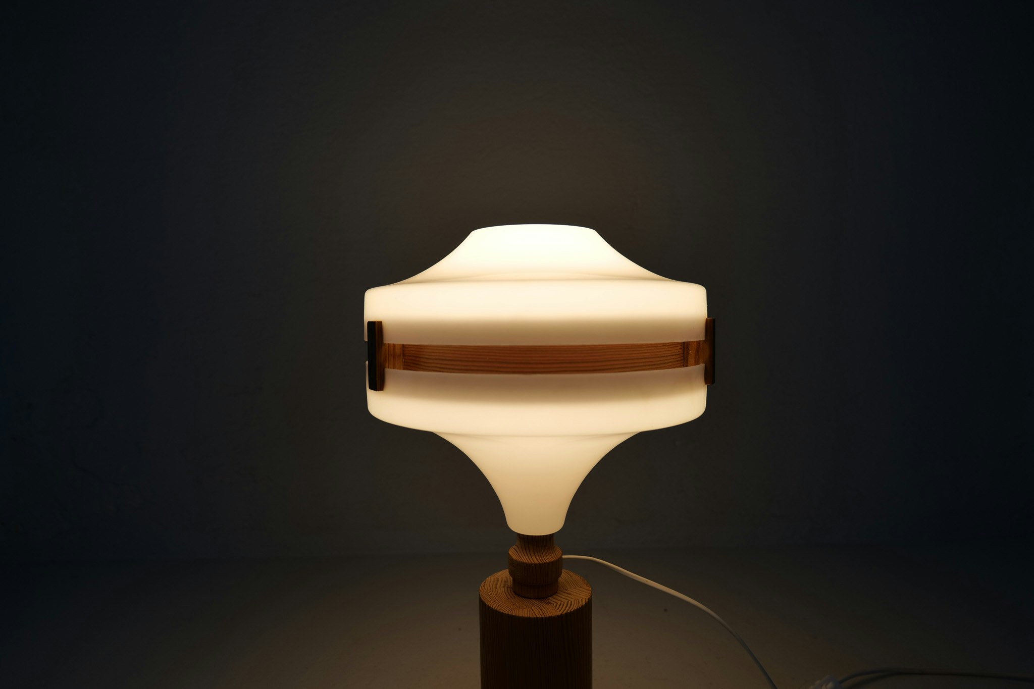 Mid-Century Modern Table Lamp in Pine and Acrylic, Sweden, 1970s