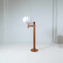 Scandinavian Modern Sculptural Floor Lamp in Pine Uno Kristiansson, Sweden 1970s