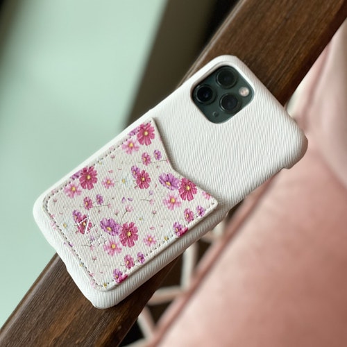 Pink flower - Mobilskal med korthållare