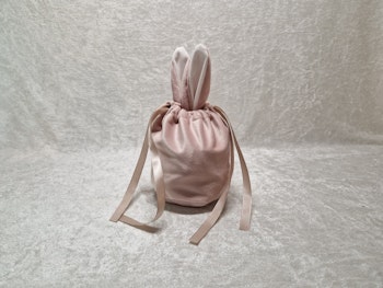 Rosa påskehareposer