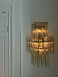 Murano vägglampa • TUBULAR • honung.
