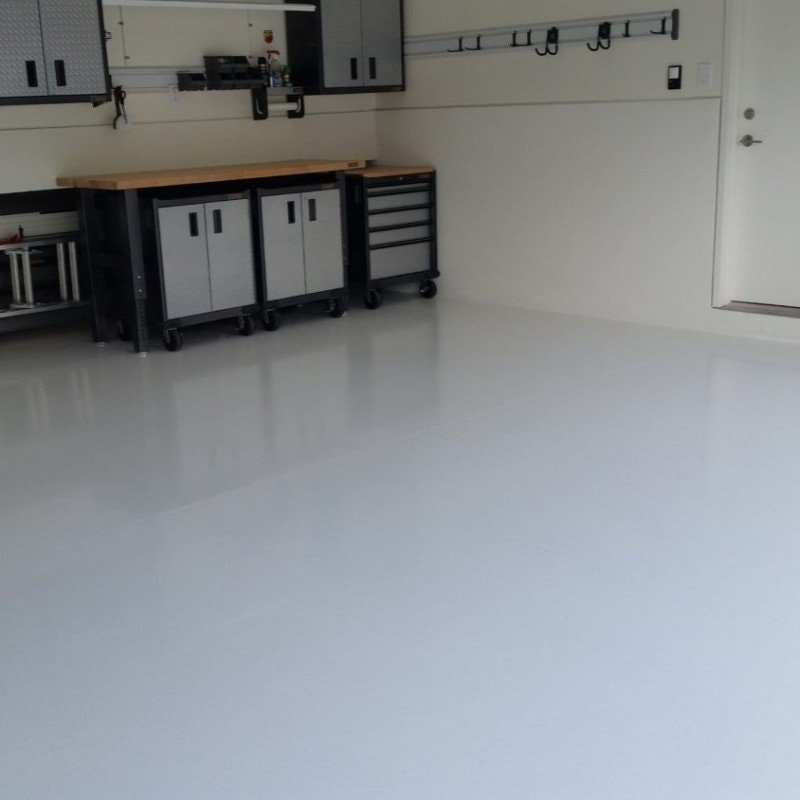 Ljusgrått epoxigolv | Garage
