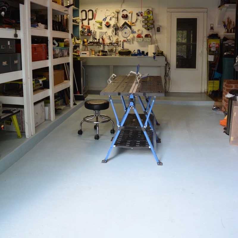 Ljusgrått epoxigolv | Garage (Före/Efter)