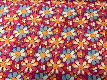 Blommor på rosa botten, bomullsjersey