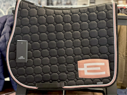 Equiline Hoppschabrak E-logga 006 black E18 old rose-white P39+P356