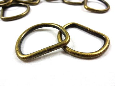 S251 D-ring 30 mm antikguld (10/50 st)