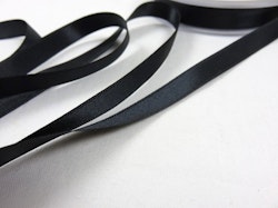 B1400 Satinband 10 mm svart (25 m)