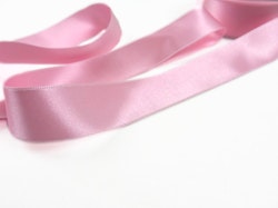 B1400 Satinband 25 mm ljusrosa (25m)