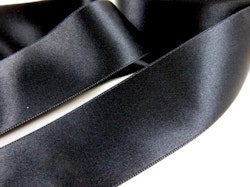 B1400 Satinband 38 mm svart (25m)