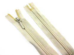 D105 Blixtlås 12 cm Opti 4 mm spiral ej delbar ljusbeige
