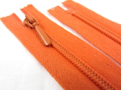 D105 Blixtlås 55 cm Opti 4 mm spiral ej delbar orange