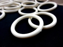 S389 Gardinring plast 30 mm vit (50 st/fp)