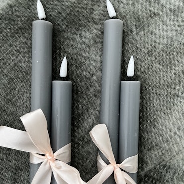 Kronljus i två olika längder, grå - förpackning om 2 stycken
