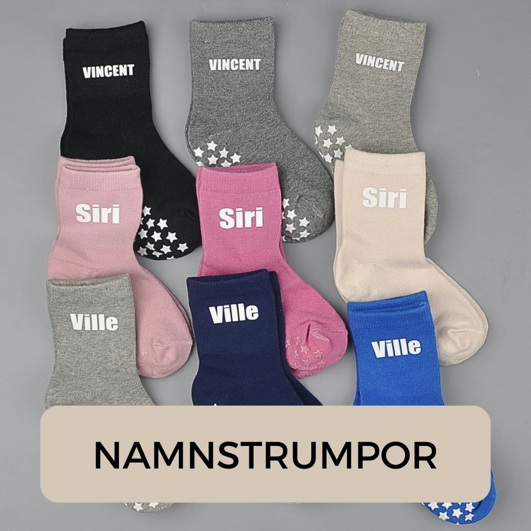 Novisen Design > Namnstrumpor