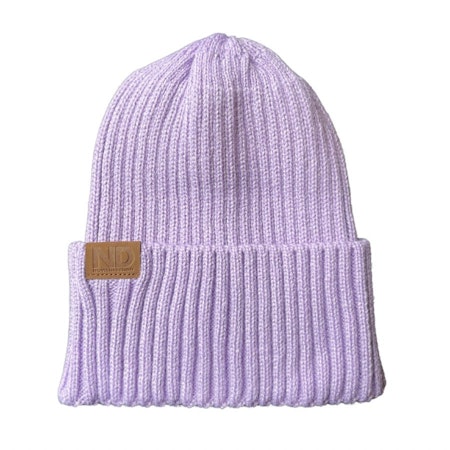 Novisen Design - Stickad mössa - Lila