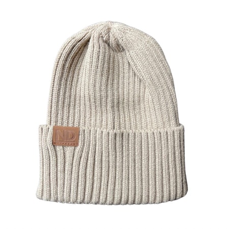 Novisen Design - Stickad mössa - Creme