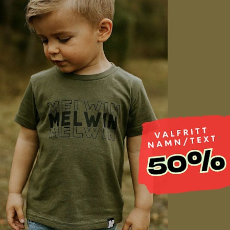 T-shirt - Namn X3 (militärgrön)