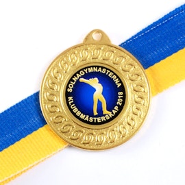 Medalj i storlek 40 mm med idrottsmotiv, band & text