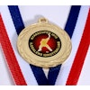 Medalj i storlek 40 mm med idrottsmotiv, band & text