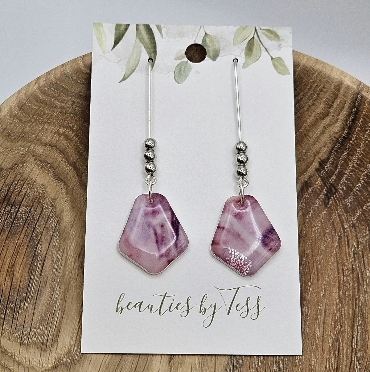 Rosa dangles med silverpärlor