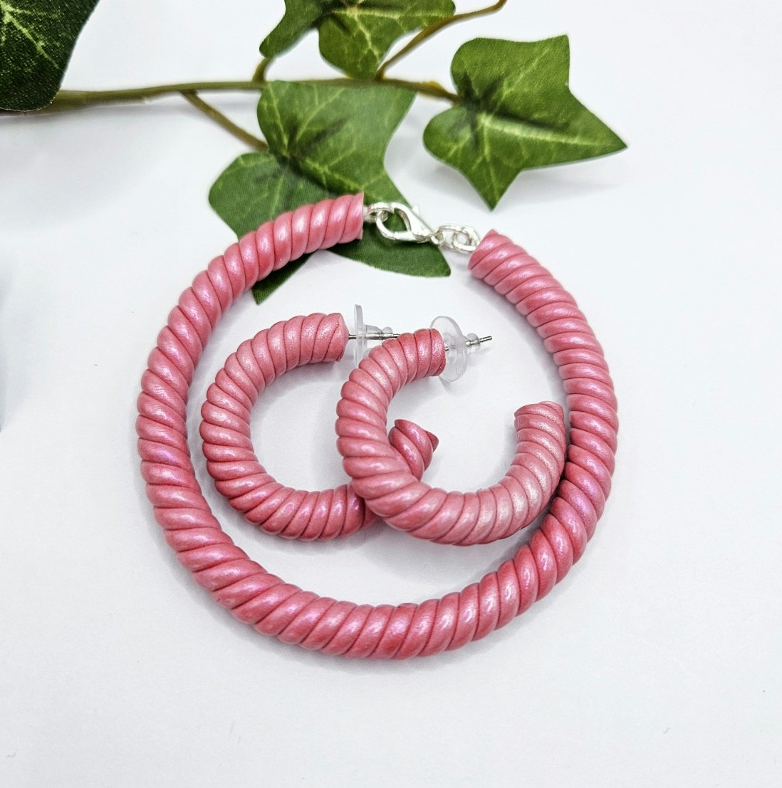 Skimrande rosa armband