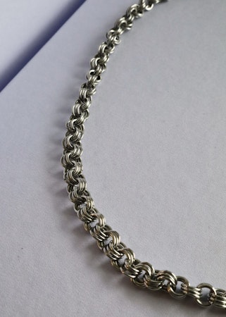 XENIA, halsband