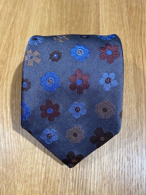 Handgjord grå/blå slips i siden