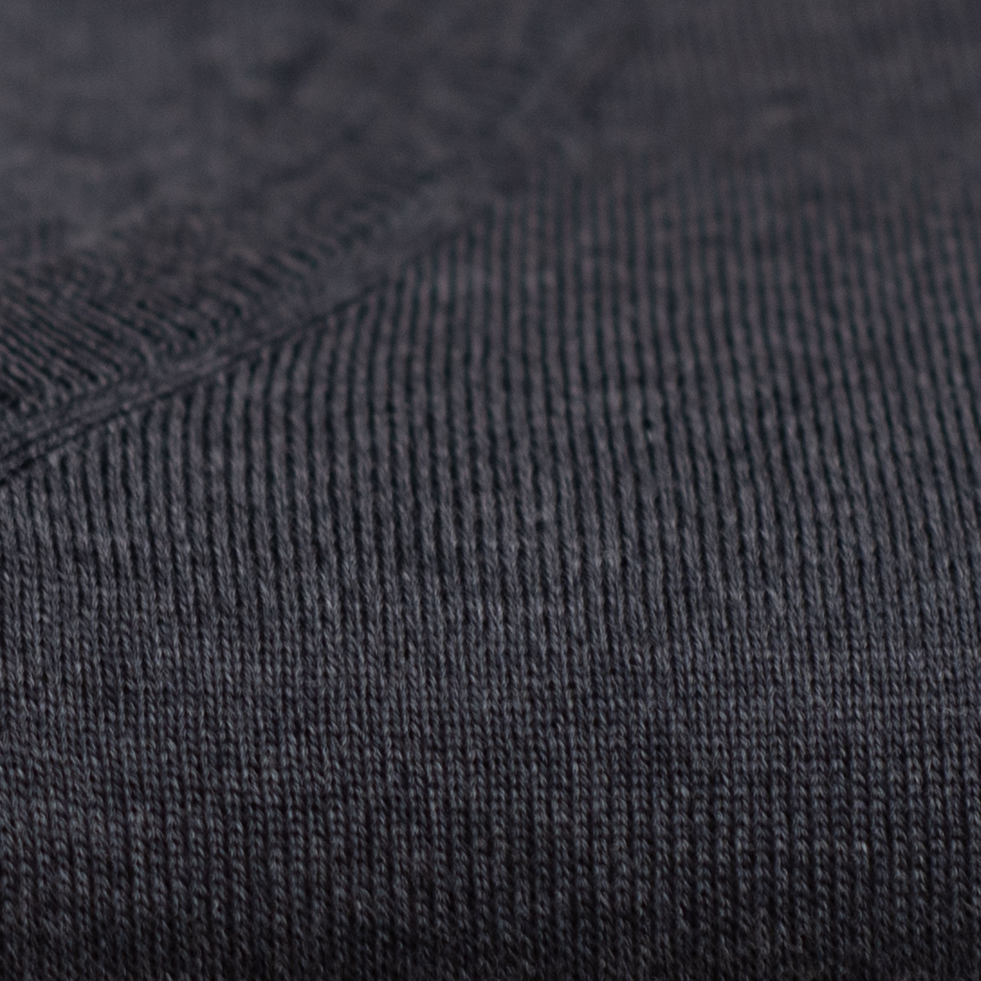 V-hals tröja i merino, kolgrå, MV214