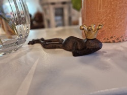 Groda med krona